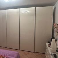 Armadio scorrevole 4 ante