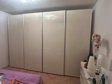 Armadio scorrevole 4 ante