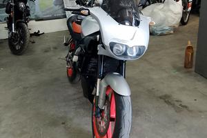 Aprilia tuono 125