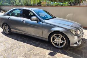Mercedes C220 CDI del 2007 con 165,424 km