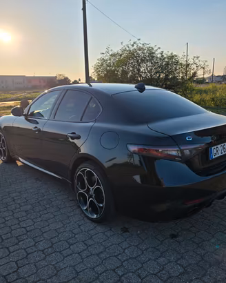 Alfa Romeo Giulia Veloce  -  2024