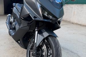 HONDA FORZA 750