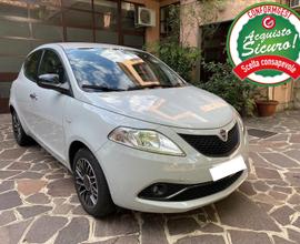 LANCIA YPSILON 1.2 PLATINUM 69Cv-2018 NEOPATENTATI