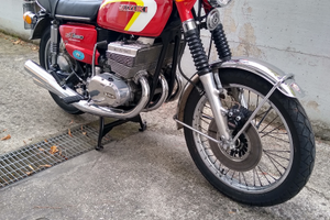 Suzuki gt 380