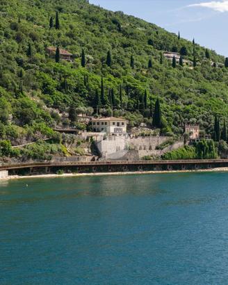 VILLA SINGOLA A TORRI DEL BENACO