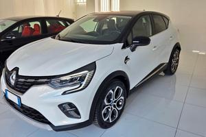 Renault Captur Plug-in Hybrid E-Tech 160 CV Intens