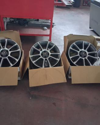 Cerchi 17 Fiat 500 abarth Gran Turismo originali