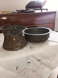 Antico bacile con anfora