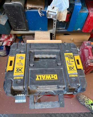 DeWalt dcf620d2k