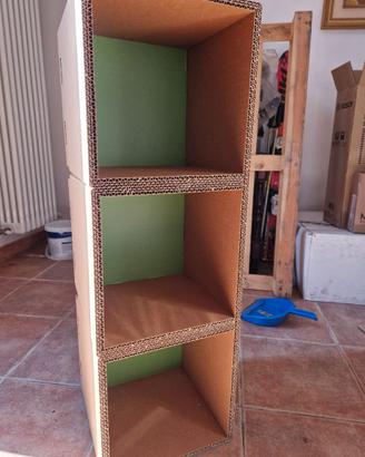 libreria in cartone compresso