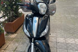 Magnifico e impeccabile Medley 125