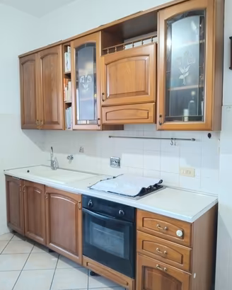 Cucina in legno ciliegio