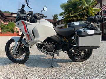Ducati desertx