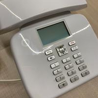 Telefono con SIM cellulare - anziani