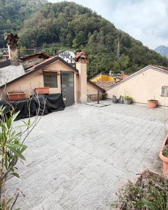 CASA SEMINDIPENDENTE A ERVE