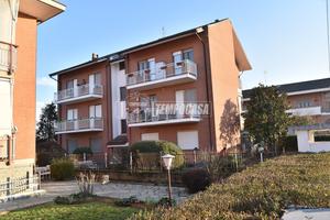 VOLPIANO TRILOCALE DI AMPIA METRATURA.