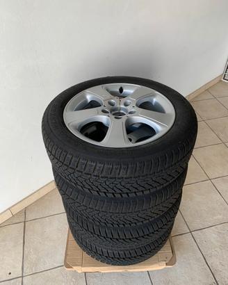 Cerchi lega e pneumatici invernali Mercedes A e B