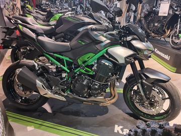Kawasaki Z 900 2025