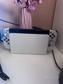 Nintendo Switch Oled + Mario Kart 8