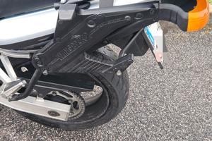 Telai per valigie laterali per FZS 600 Fazer