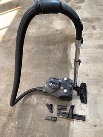 Amazon Basics aspirapolvere senza sacchetto