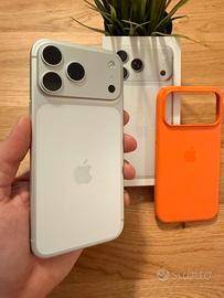 iPhone 17 Pro Max 256 Silver con Apple Care+