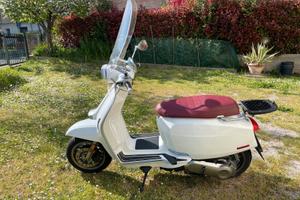 Scooter Lambretta V200 Special
