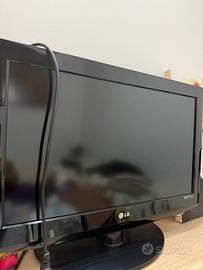 Televisore LG modello 26LH2000