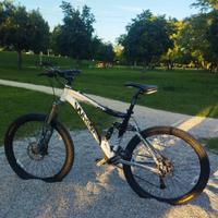  BICI MTB  FULL SUSPENSION Whistle (usata)