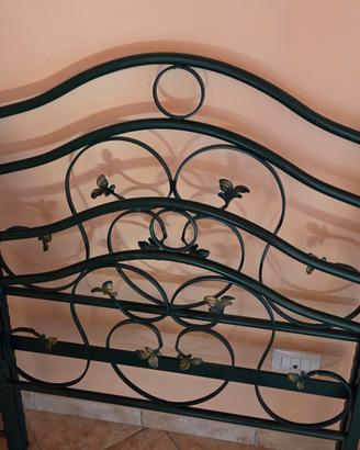 letto singolo in ferro battuto 