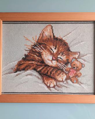 Quadro ricamato con gattino
