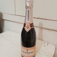 Spumante Ferrari Rose' Brut