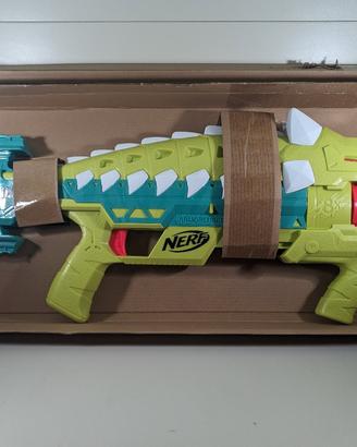 Nerf DinoSquad Armorstrike F5855 16 dardi nuovo