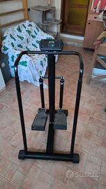 Stepper verticale con manubrio/maniglie d'appoggio