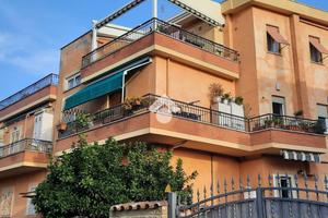 2 LOCALI A LADISPOLI