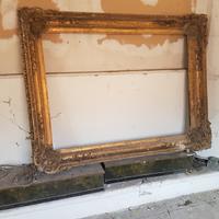 Cornice di grandi dimensioni