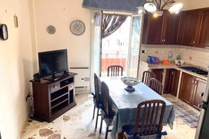 Stanza singola - balcone privato - posto auto