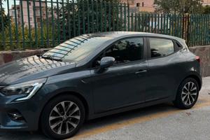 Renault Clio Autocarro