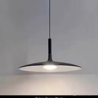 Lampada sospesa a led nera