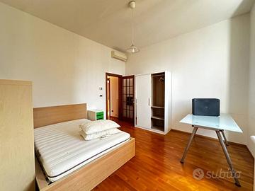 Appartamento di 100 m² con 5 locali a Bologna