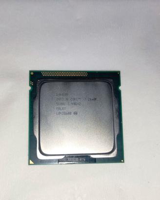 CPU Intel I7 2600k per Desktop.
