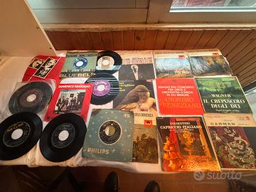 Lotto di 18 45 giri come da foto misti