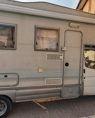 camper rimor