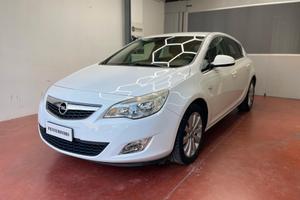 Opel Astra 1.4 Turbo 140CV GPL