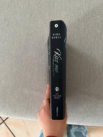 libro kiss me - like you love me