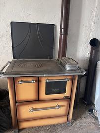 Stufa e cucina a legna
