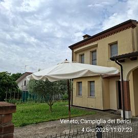 Ombrellone in legno massello