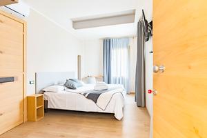 Stanza matrimoniale con bagno privato