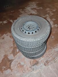 Cerchi e gomme Fiat attacco 4 x 98 155/80 R13