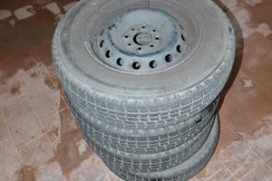 Cerchi e gomme Fiat attacco 4 x 98 155/80 R13